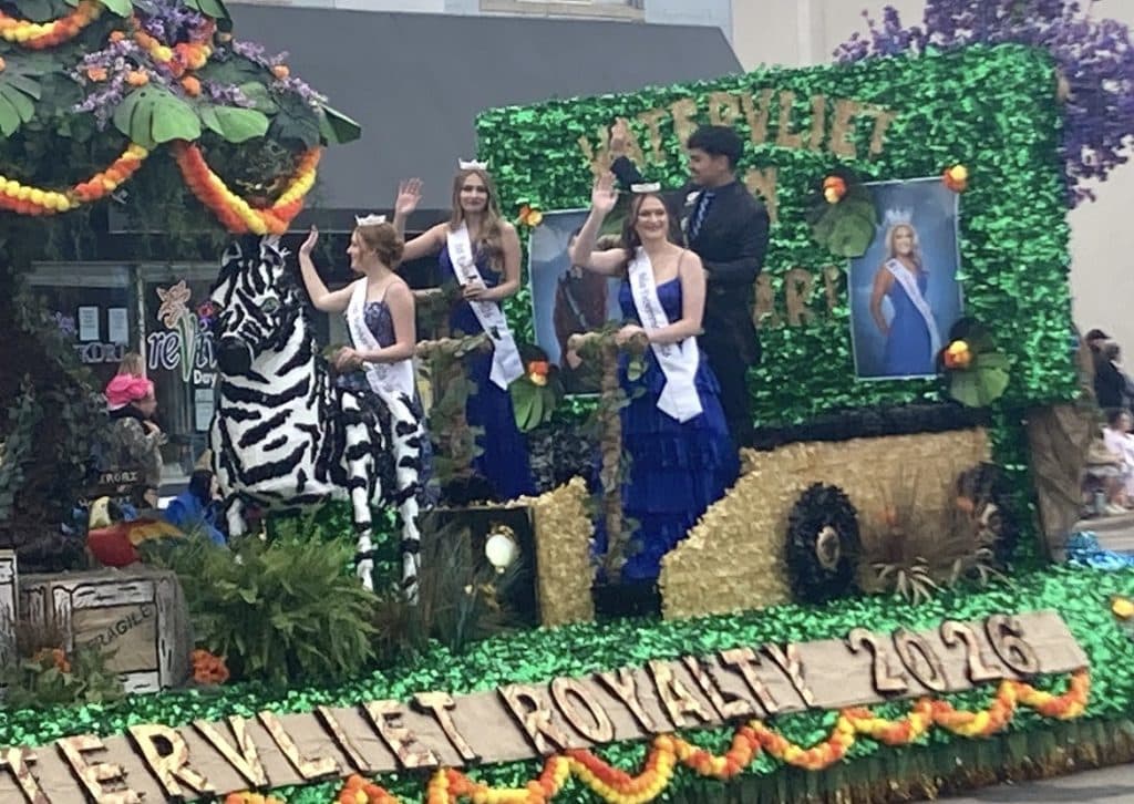 Award-winning float for Blossomtime Parade 2026